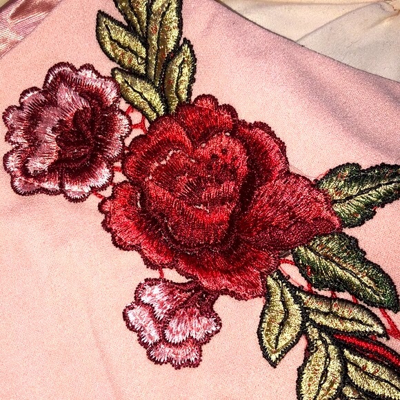 Light Pink Floral Top, Size: S - Picture 5 of 6